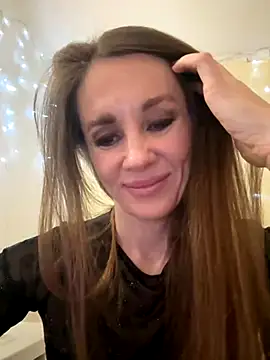 LucieMack online show from October 29, 6:21 pm