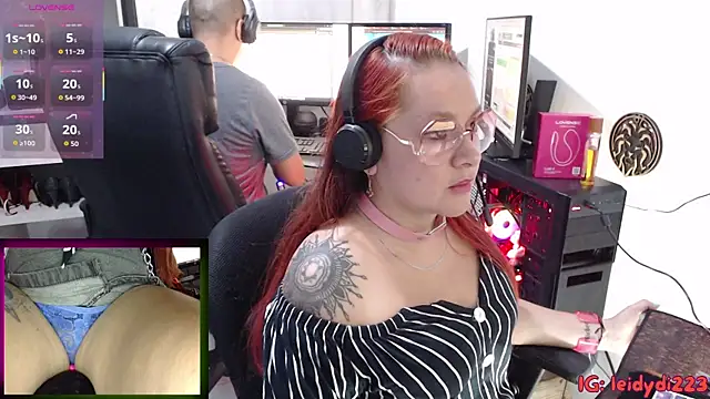 leidydi223 online show from October 14, 10:45 pm