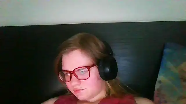 Snapshot of Moonolighta chatting on September 25, 12:04 pm Moonolighta online show from September 25, 12:04 pm