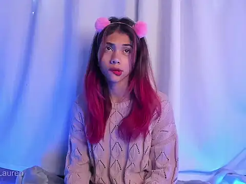 Laurenn 2 online show from October 16, 5:26 pm