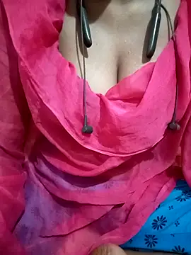 kaviyaponnu0987 online show from May 26, 7:46 pm
