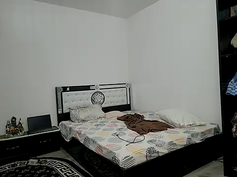 Snapshot of Alexandra23d chatting on September 23, 9:02 pm Alexandra23d online show from September 23, 9:02 pm