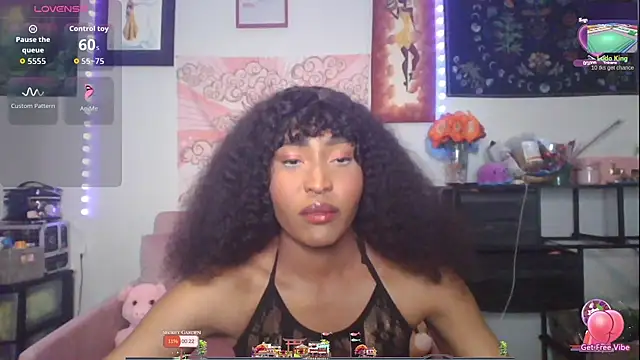 Snapshot of ziafoxy chatting on October 10, 2:49 am ziafoxy online show from October 10, 2:49 am