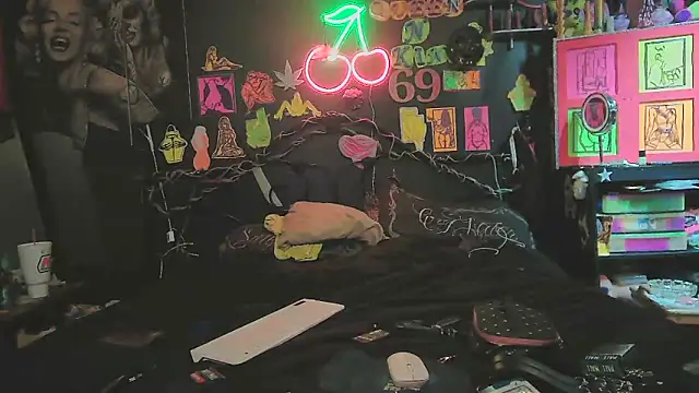 Splash Queen420 online show from April 4, 2:43 am