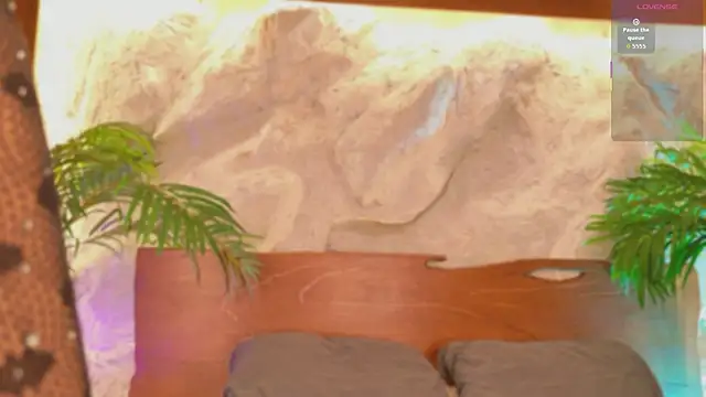 alisonn moon online show from March 28, 10:19 pm