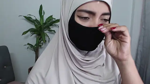 jade nassar online show from November 9, 10:27 pm