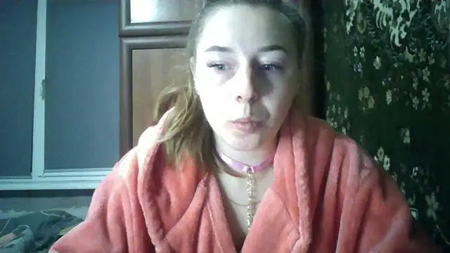 Snapshot of Kitten36 chatting on October 2, 4:01 pm Kitten36 online show from October 2, 4:01 pm