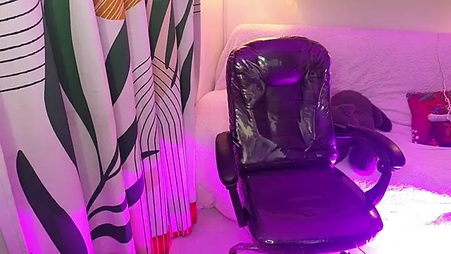 kathie lozada online show from December 4, 4:37 am