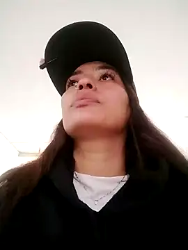 Adarha Ramirez online show from November 28, 4:32 pm