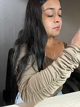 Emily Rivers  online show from February 4, 1:47 pm