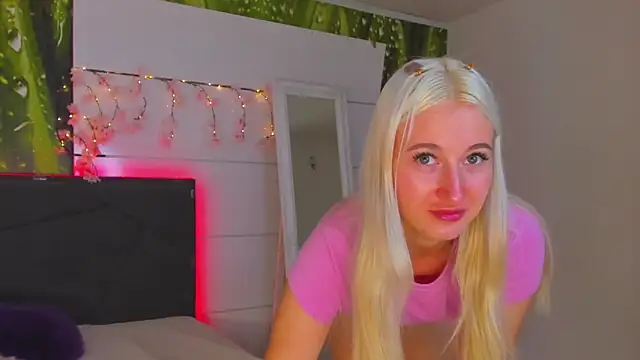 HollyTailors online show from October 13, 5:54 am