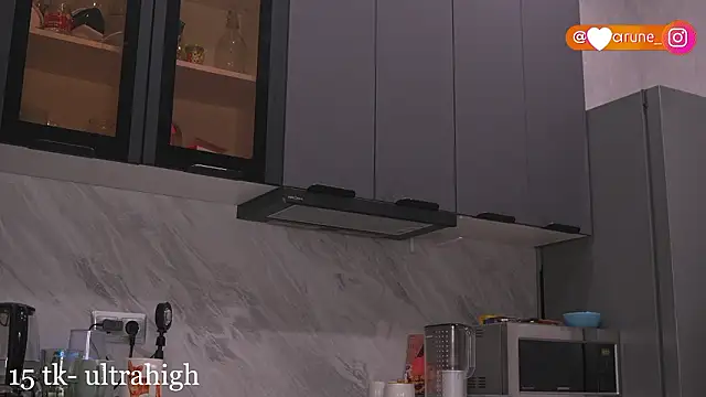 Mirarune online show from February 13, 3:02 pm