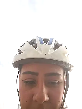 CAROLINE  07 online show from March 7, 12:23 pm