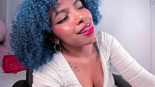 momo ayasse online show from April 18, 3:53 am