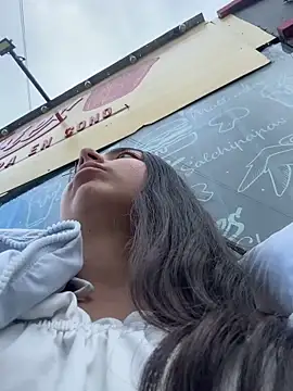 Dulce 1408 online show from November 3, 9:19 pm