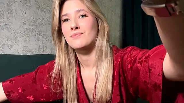 Ruby Blonde Photik online show from September 23, 3:54 pm