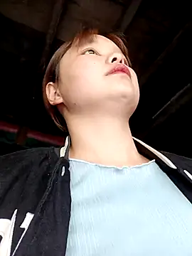 XoiXoi232 online show from November 28, 1:41 am