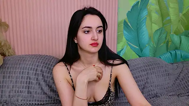 Elizabeth Meyer online show from April 18, 5:32 am