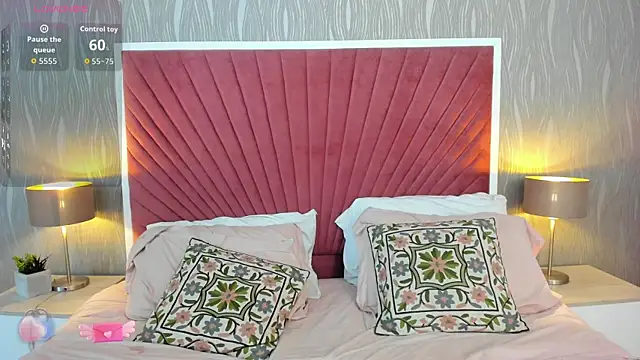 ValentiinaCruz online show from September 9, 10:31 pm