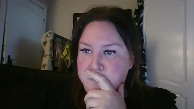 brunetslut online show from November 9, 7:21 pm