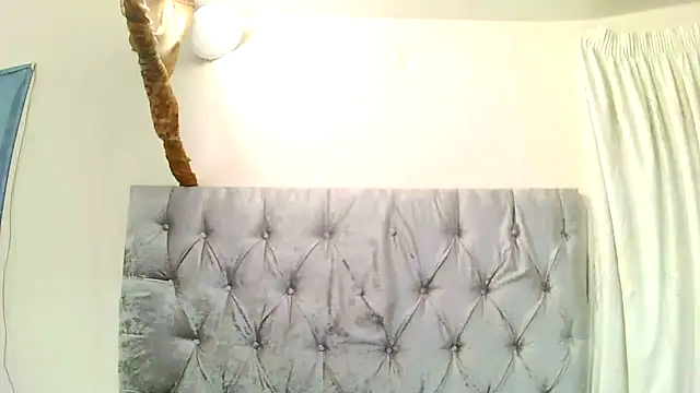Snapshot of BigAssjuicy26 chatting on October 2, 12:59 am BigAssjuicy26 online show from October 2, 12:59 am