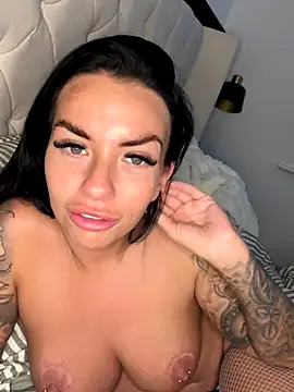 BELLABLACKXUK online show from September 15, 9:44 pm