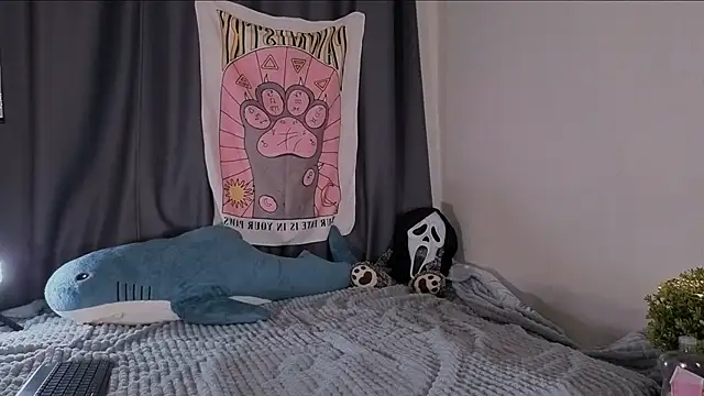 MeowMystaa online show from December 4, 8:42 pm