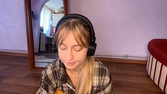 Snapshot of Jetta_Corsacami chatting on September 12, 9:40 am Jetta Corsacami online show from September 12, 9:40 am