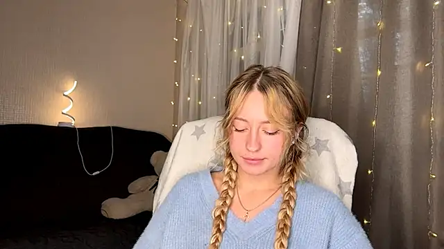 Snapshot of Jetta_Corsacami chatting on October 1, 10:20 am Jetta Corsacami online show from October 1, 10:20 am