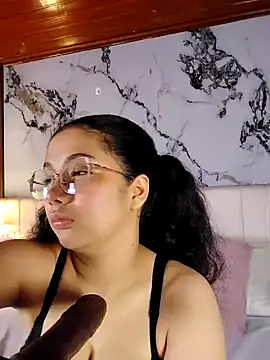 LunaRosse  online show from April 15, 11:44 am