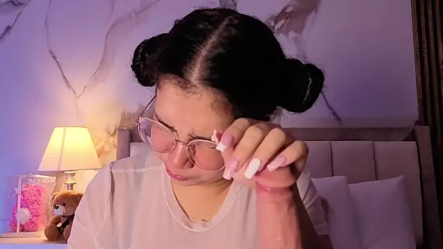 LunaRosse  online show from December 5, 12:39 pm