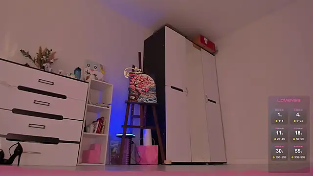 devaivy online show from March 1, 9:09 am