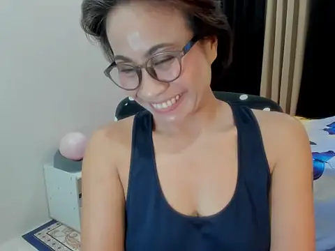 sweetkaley online show from April 14, 11:27 pm