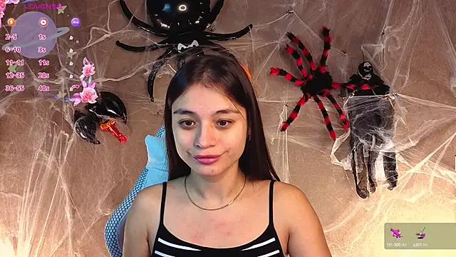 Snapshot of Leila_Hefner chatting on October 15, 2:47 am Leila Hefner online show from October 15, 2:47 am