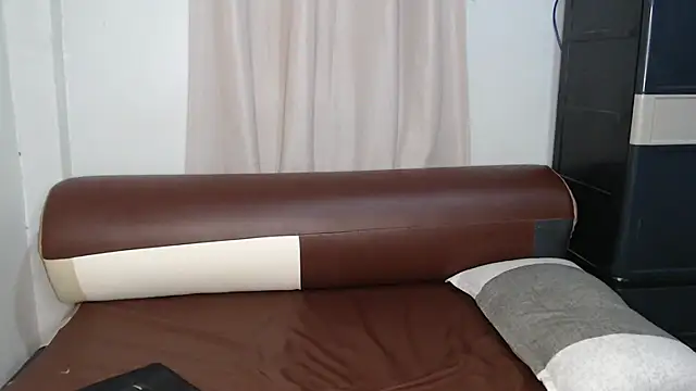 kiara smieth online show from December 14, 11:49 am