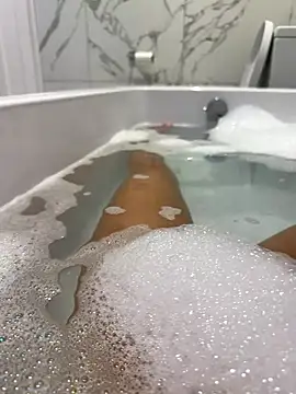 faithsfootsie22 online show from September 14, 6:06 pm