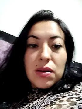 angelicroose2 online show from February 15, 5:43 am