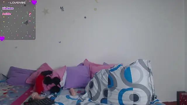 evangeline lover online show from March 13, 1:01 pm