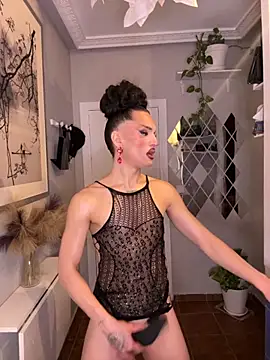 lacattiva online show from October 17, 6:11 pm