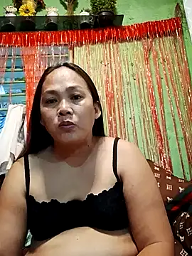 Snapshot of AmarahKate chatting on October 16, 12:24 am AmarahKate online show from October 16, 12:24 am