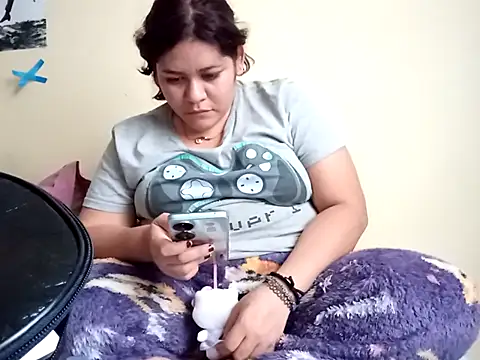 Kitty WetXxX online show from September 13, 10:07 pm