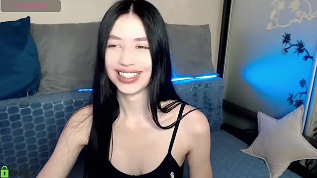 SelinLi online show from February 11, 9:00 am