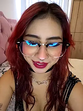 sarah lark  online show from October 16, 12:19 pm