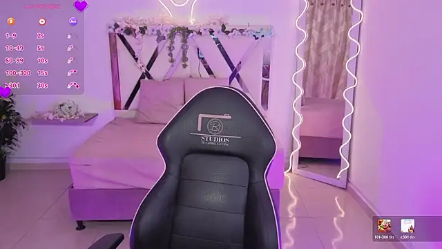 ZURY TAY online show from February 23, 11:53 am