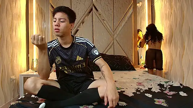 Snapshot of Twink_sensationx chatting on September 14, 7:34 pm Twink sensationx online show from September 14, 7:34 pm