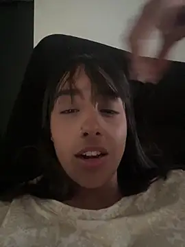 Aleja ruizz online show from November 5, 10:04 pm