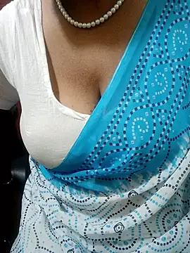 Snapshot of tami_lavanya chatting on September 8, 5:12 pm tami lavanya online show from September 8, 5:12 pm