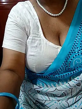 Snapshot of tami_lavanya chatting on September 22, 4:44 am tami lavanya online show from September 22, 4:44 am