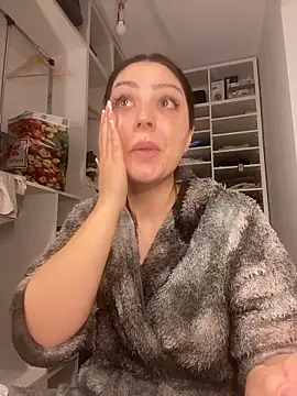 Lexi Storm online show from February 6, 6:39 am