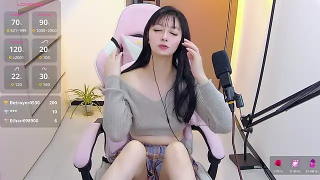 Fioriy66 online show from December 2, 12:51 pm